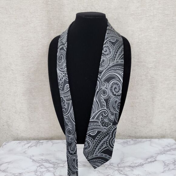 Donald J Trump Silk Elegant Black Swirl Motif Tie Men's Necktie - Picture 1 of 5